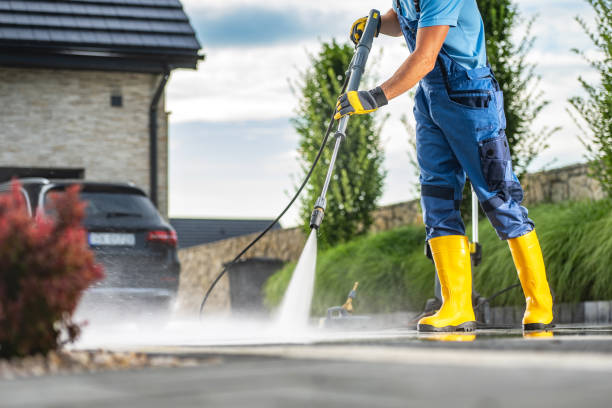 Best Sidewalk and Walkway Cleaning  in Hillcrest, NY